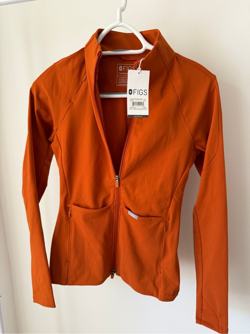 Figs scrub jacket XS